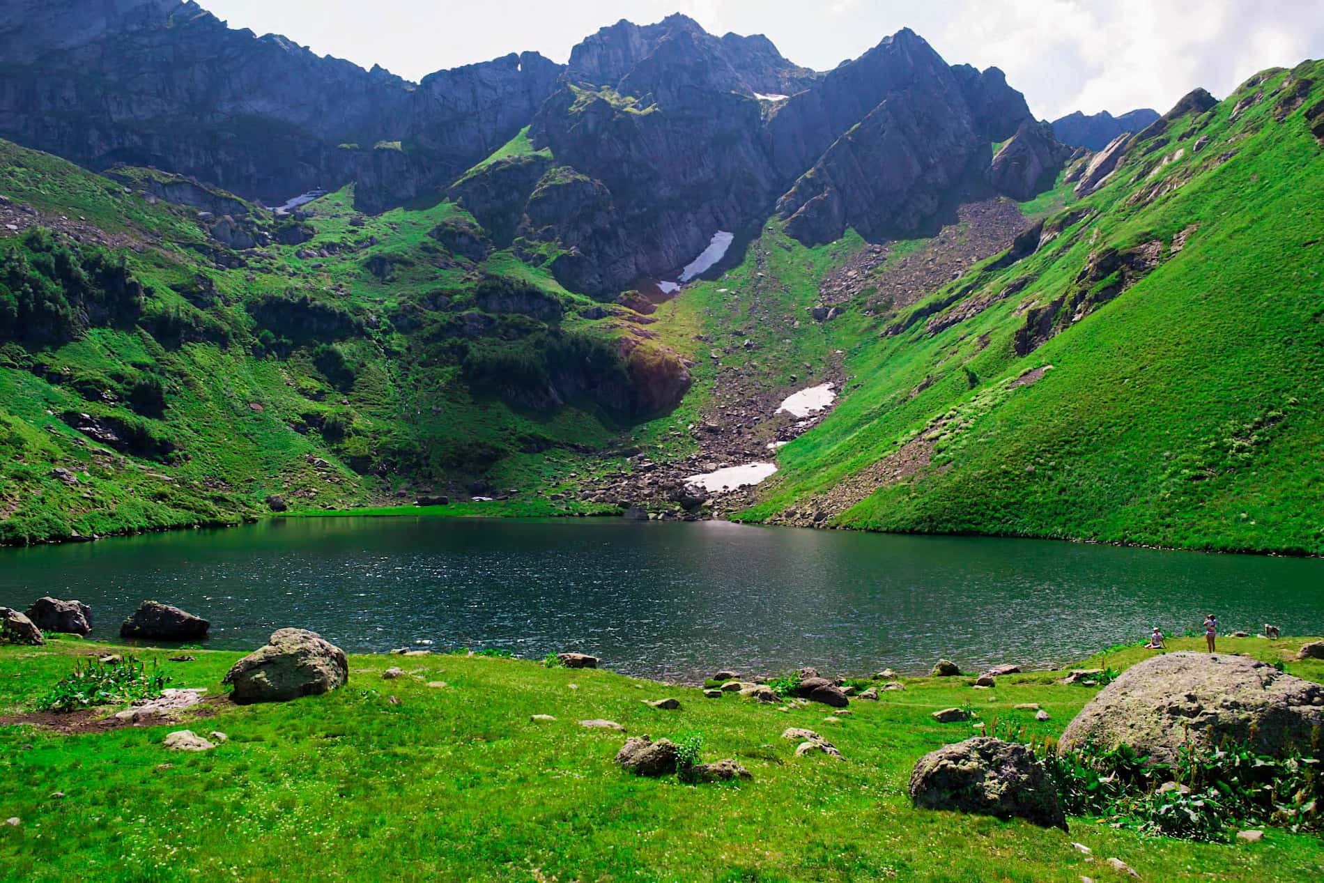 Озеро Мзы в Абхазии