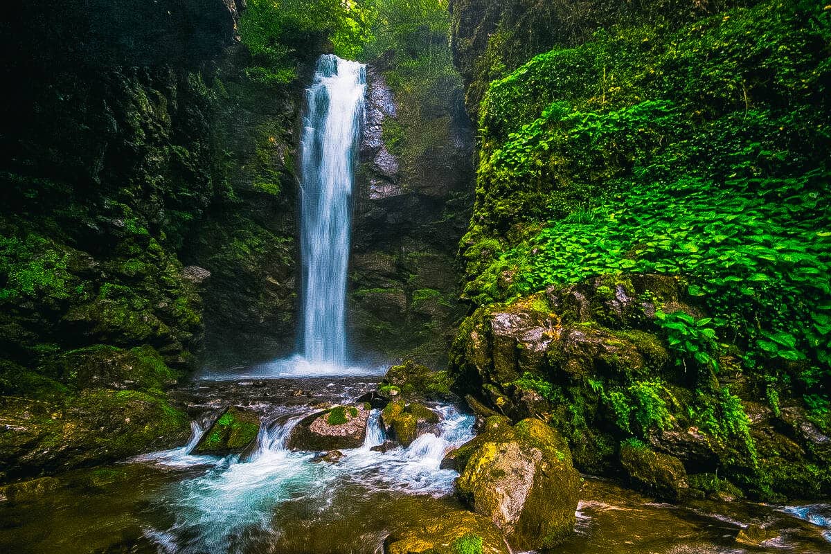 Ткварчельский водопад Абхазия